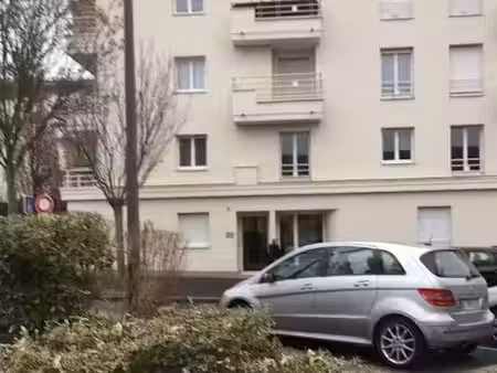 location appartement 2 pièces 40.28 m² à massy (91300)  1 001 €