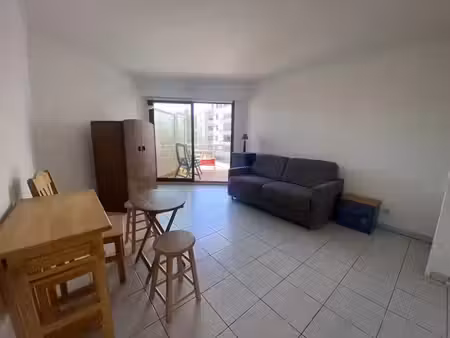 location meublée appartement 1 pièce 24 m² à pornichet (44380)  530 €