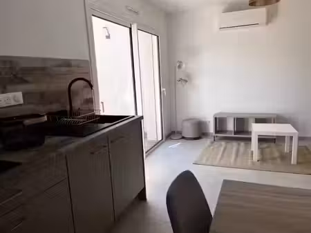 location meublée maison 2 pièces 32.01 m² à niort (79000)  650 €