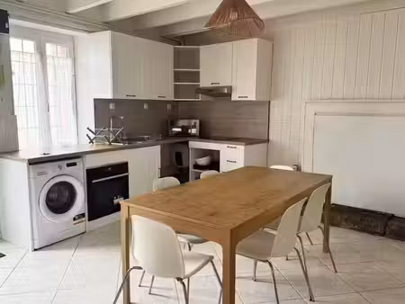 location meublée maison 4 pièces 97 m² à saint-gildas-des-bois (44530)  850 €