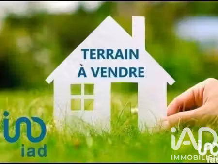 vente terrain à bâtir 704 m²