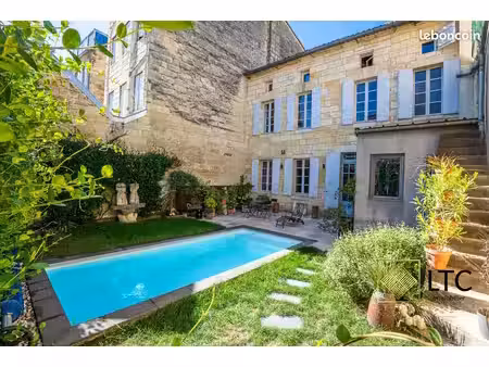 maison 11 pièces 300 m²