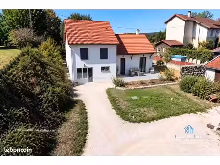 villa 5 pièces 135 m²