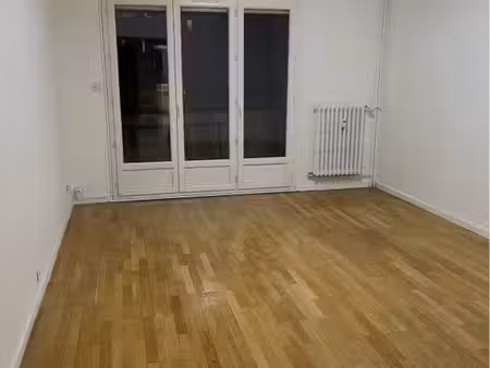appartement t3 avec terrasse