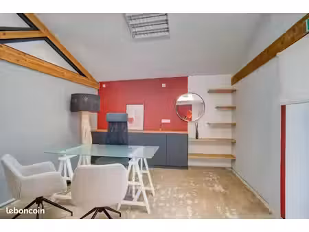 location privatif à louer avec mezzanine - 20m2