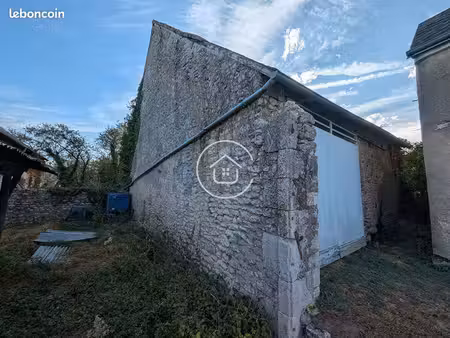grange 1 pièce 75 m²