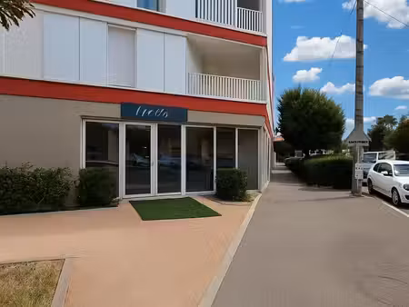 local commercial 151 m² la verpilliere