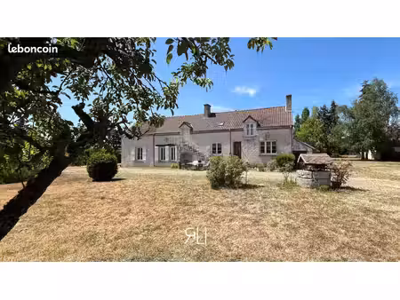 propriété 7 pièces 256 m²