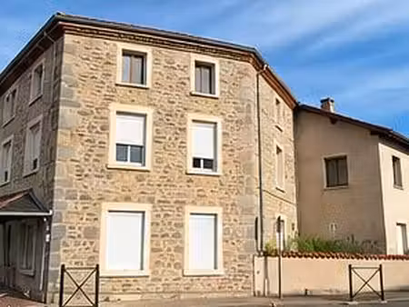 neulise centre — 38 m² + combles — un bien atypique à imaginer