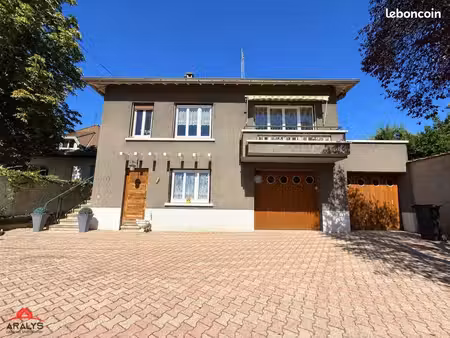 maison 6 pièces 100 m²