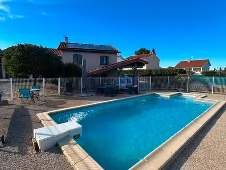 maison familiale 151 m² – 5 chambres – piscine – terrain 1 300 m² – secteur recherché