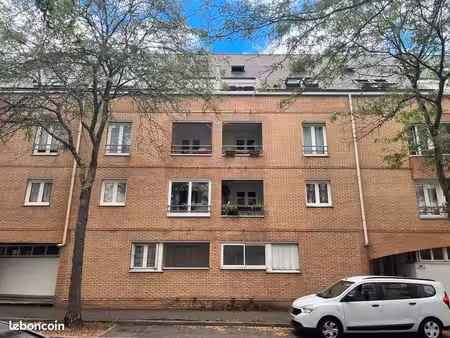 appartement duplex lumineux 83 m² – île de nantes – balcon  garage  cave