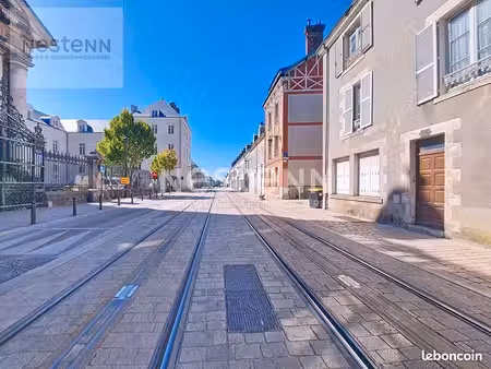 maison 8 pièces 225 m²