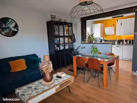 appartement 3 pièces 61 m2 haut-pavés / viarme-talensac