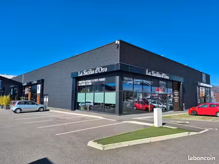 local commercial à louer 400m² et 350m² emplacement n°1