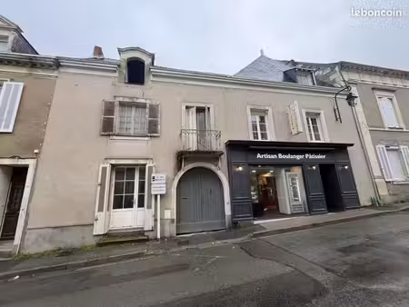 immeuble de rapport 369 m² rochefort-sur-loire