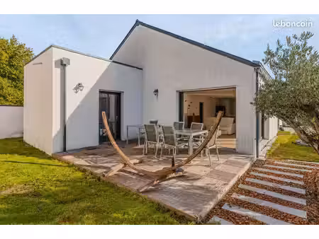 maison de plain-pied 144 m² - 4 chambres - jardin - garage