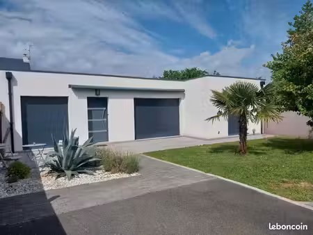rare maison de plain pied recente