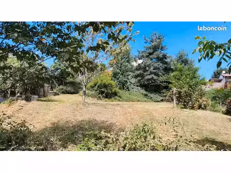 terrain constructible 700m2