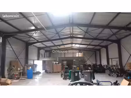 inconnu 10 pièces 990 m²