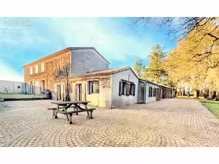 longère 8 pièces 250 m²