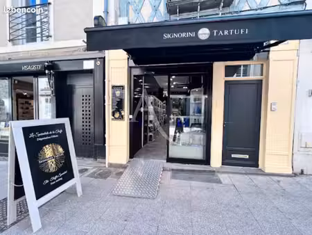 local commercial 35 m² angers