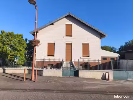 maison 4 pièces 93 m²