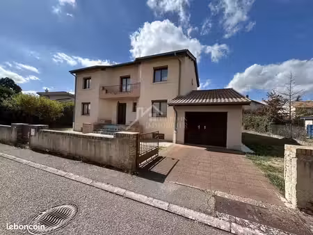 maison 6 pièces 174 m²