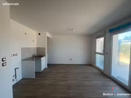 studio 1 pièce 29 m²