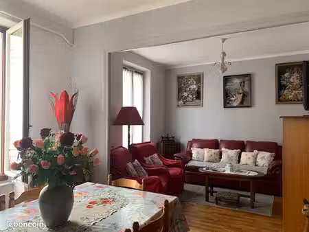 appartement 3 pièces 77 m²