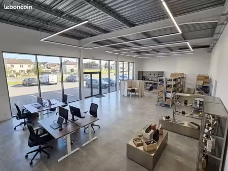 cellules commerciales & professionnelles modulables de ~300 m² (vente  bureaux  dépôt  sho