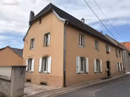 maison 8 pièces 189 m²
