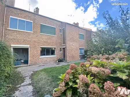 maison 10 pièces 190 m²