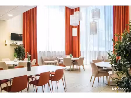 commerce 168 m²