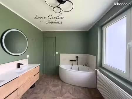 maison 8 pièces 208 m²