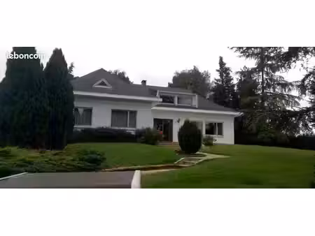 maison sur 5300 m² à neufchef