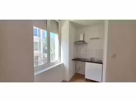 à louer - t1 rénové - 26 rue de tunis