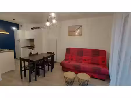 appartement meublé t2 à louer de 35 m2 proche mer avec p