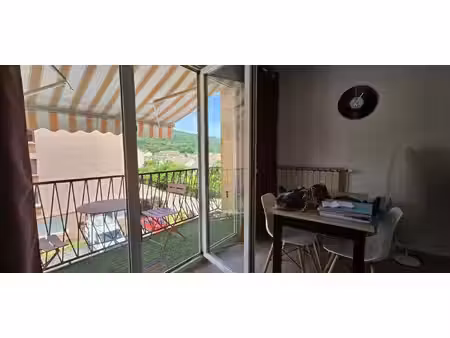 belfort appartement rénové avec balcon et vue dégagée.
