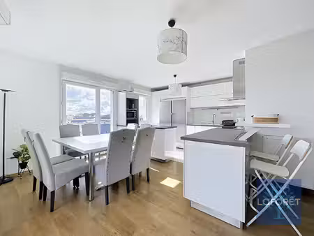 cergy-le-haut - bel appartement t4 meublé - 88.32m² - avec balcon et parking