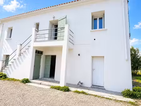 appartement 3 pieces de 66 m² avec petit jardin route royale 20213 penta di casinca
