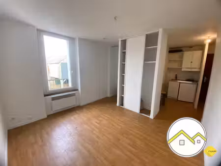 studio avec coin chambre