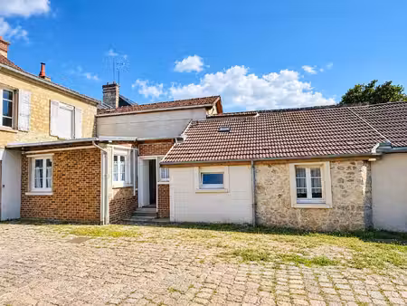 appartement en rez-de-chaussée au centre-ville de la ferté-milon
