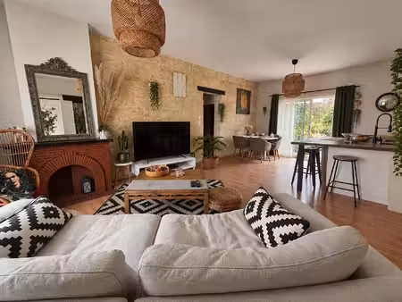 bas cenon - echoppe en pierre 3 pièces de 85 m² avec jardin de 294m²