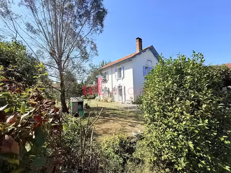 maison familiale en pierre 180 m² avec studio indépendant et parc arboré de 2 257 m² à sau