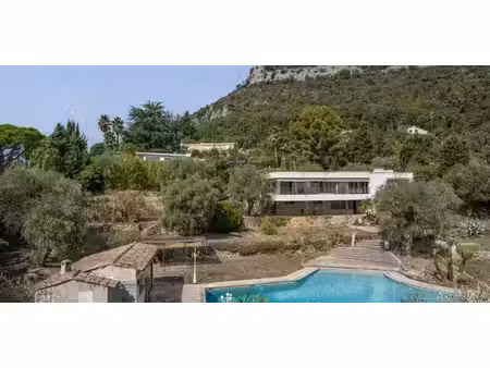 villa avec piscine et terrasse plan de noves - vence (06)