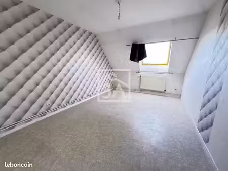 appartement 5 pièces 64 m²