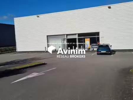 local commercial 560 m² flers