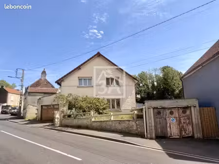 maison 7 pièces 161 m²