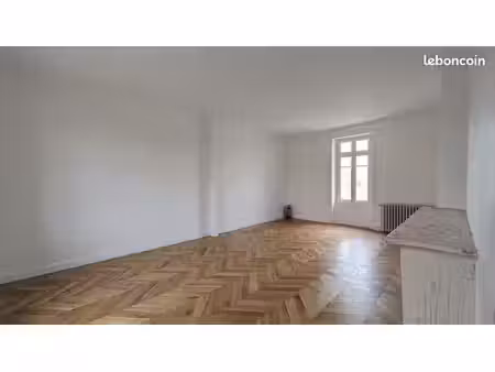 local professionnel à vendre sur camors - 132 000 ht